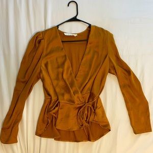 ASTR Gold Blouse Long Sleeve